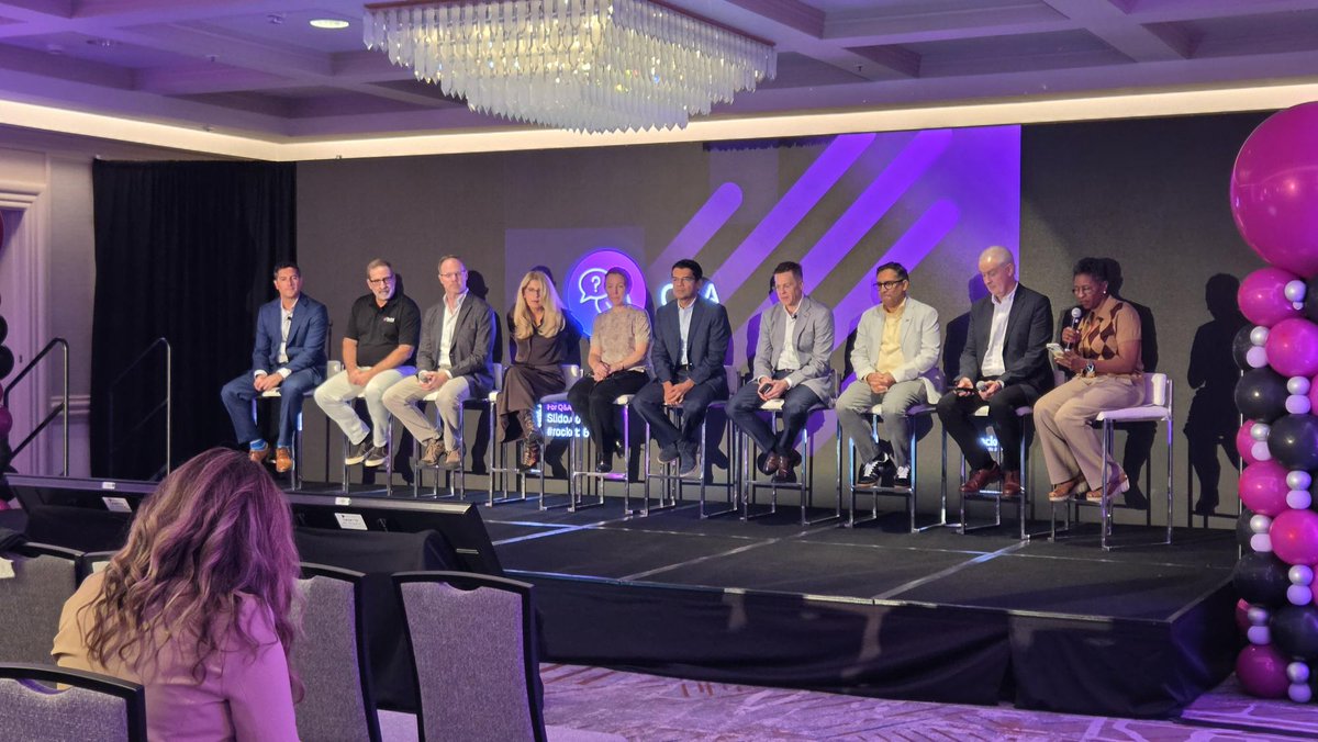 Rocket's tweet photo. Toronto set the stage for our latest Town Hall! 🚀  
Thank you to all our Rocketeers who came together to talk AI, modernization, customer momentum, and celebrate our teams! https://t.co/xSfxcnU5X2