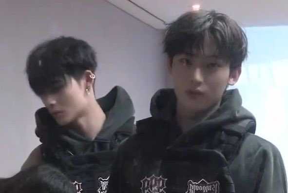 lattetarts's tweet photo. — misspellings
a #sunki socmed au thread

warnings: nsfw, vulgar language, suggestive content. https://t.co/aojxogWeQg