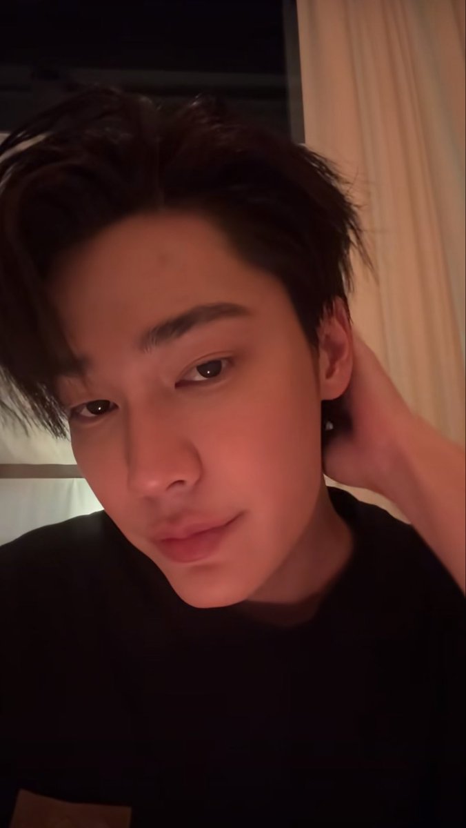 withpanj's tweet photo. ตกใจหมด มากอดเค้าเลย           สัด ตกใจจริง https://t.co/hMHYuXPDwz