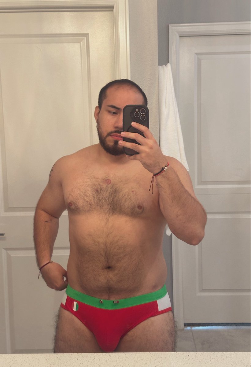 unadpablo's tweet photo. Swimming day! https://t.co/3myvJhm2Qd
