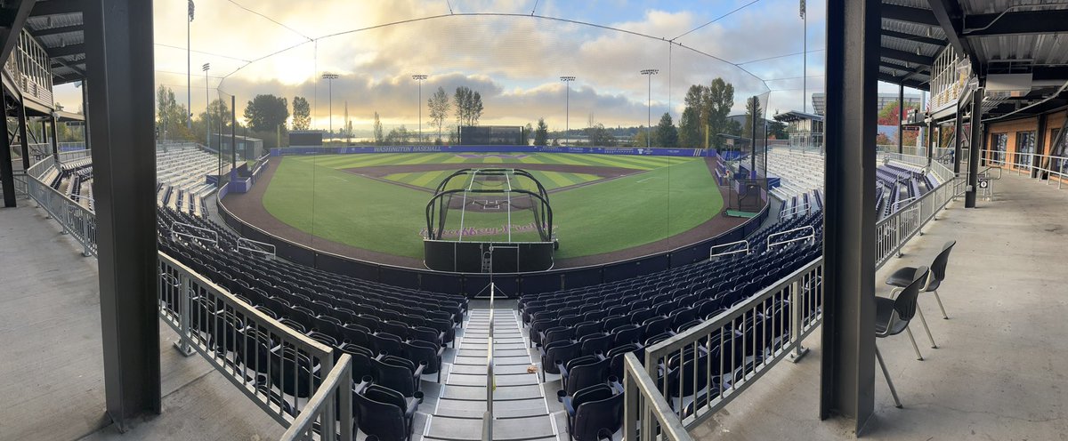 CoachEddieSmith's tweet photo. Good morning, Dawg fans!

📍 Husky Ballpark

#diamonddaWgs https://t.co/z9LDl632MH