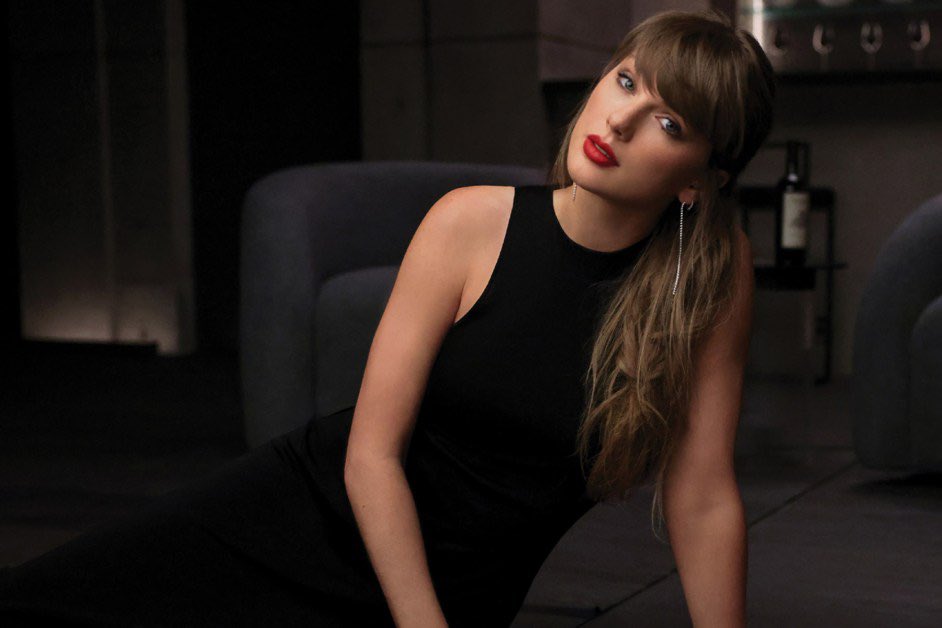 PopFusionHQ's tweet photo. Billboard is facing criticism after allowing Taylor Swift’s “Patient Zero” to count toward The Life of a Showgirl’s total of #1 hits, despite the song being released on the album’s deluxe edition, while NOT allowing Katy Perry’s “Part of Me” to count toward Teenage Dream’s total despite also being released as part of its deluxe edition.

Both songs debuted at #1 on the Billboard Hot 100.