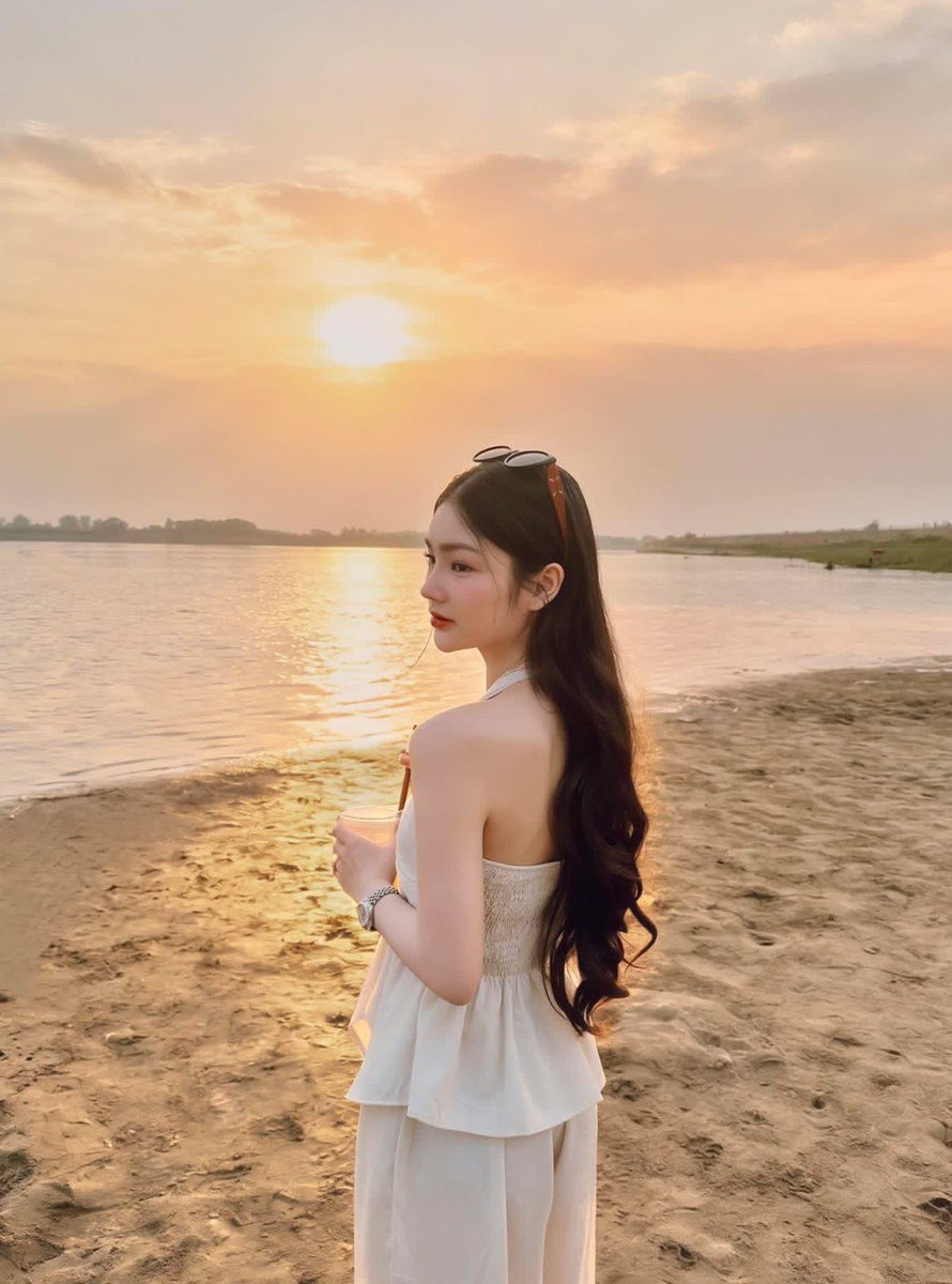 MaybelleOniwf's tweet photo. 3,🥰🥬🌳💄”ตอนแรกก็ไม่เชื่อ จนกระทั่งลองใช้เอง... ไอเทมลับที่บิวตี้บล็อกเกอร์เกาหลีโหวตให้เป็นอันดับ 1!“ 🦋 ครีมกันแดดเนื้อซูเฟล่ บางเบา คุมมันนาน600/1

#รับงานปากน้ำ
รับงานปากน้ำ
#รับงานสมุทรปราการ

📲𝑳𝒊𝒏𝒆🆔:  koukk34

เพิ่มเพื่อน
https://t.co/Gxpn0YwN5j https://t.co/rqRB0Uew0Z