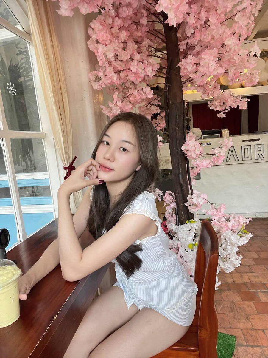 MaybelleOniwf's tweet photo. 3🧡🧡🍊💄”ตอนแรกก็ไม่เชื่อ จนกระทั่งลองใช้เอง... ไอเทมลับที่บิวตี้บล็อกเกอร์เกาหลีโหวตให้เป็นอันดับ 1!“ 🦋 ครีมกันแดดเนื้อซูเฟล่ บางเบา คุมมันนาน600/1

#รับงานปากน้ำ
รับงานปากน้ำ
#รับงานสมุทรปราการ

👉𝑳𝒊𝒏𝒆🆔:   @336hdkvz

เพิ่มเพื่อน
https://t.co/1MfRwCec8h https://t.co/PAWfB6yziX