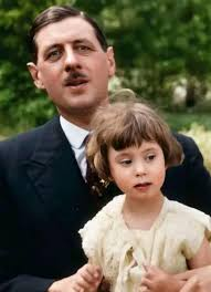 AGaullisme's tweet photo. Le Général portait un attachement immense à sa fille et disait d'elle :« Anne m'a donné le cœur. » @Fondation_AdG https://t.co/jLmyT9S2hM