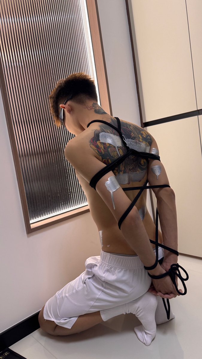 Zozo000215's tweet photo. 感谢金主定制视频！需要定制看签名！ https://t.co/8975gusTUR