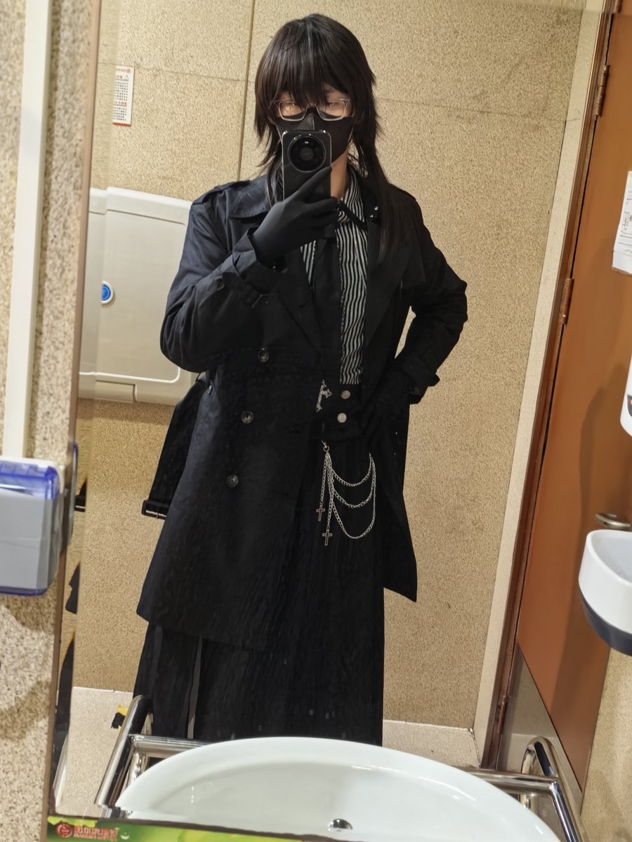 Nikaidou303's tweet photo. 陪兄弟溜达去了
#男娘 #伪街 https://t.co/TNN92kOxGa