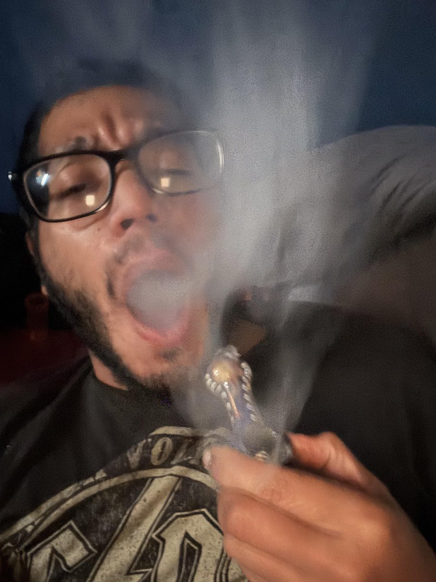 drUG_nerd's tweet photo. Gram to the face 🤤

These ash bowls be hitting different 🤯  #drugtwt https://t.co/fnKOHdu7Pz
