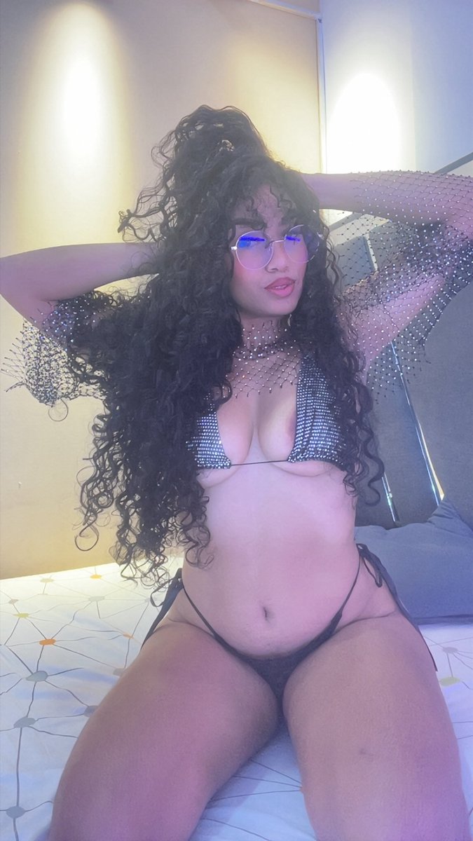 moss_abby2's tweet photo. ✨ Have you seen who is live? Come say hello and stay with me for a while 💕

https://t.co/QttgR2KzOw https://t.co/eZuLriDKGs
