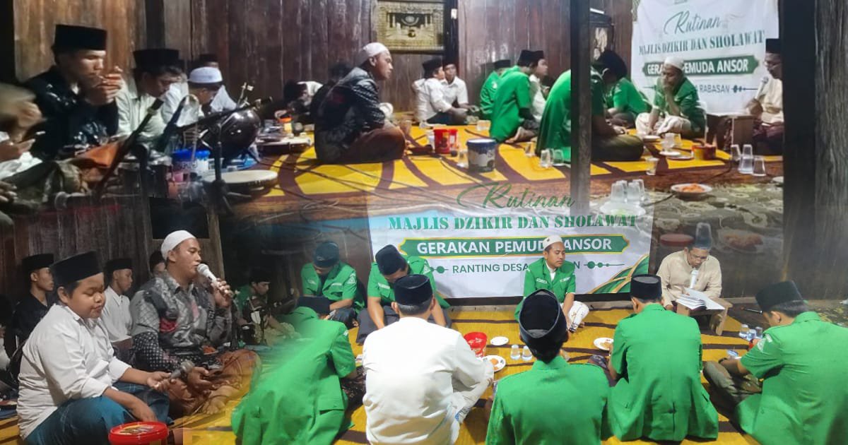BangkitSurabaya's tweet photo. Merajut Kebersamaan, Ansor dan PRKB Rabasan Rutinkan Dzikir-Sholawat

Malam yang tenang di Desa Rabasan, Kecamatan Kedungdung, Kabupaten Sampang, terasa lebih sejuk. 

Puluhan pemuda tampak khusyuk melantunkan dzikir dan sholawat secara bersama-sama, pada Senin (5/10/2026) malam https://t.co/dH375tNkra