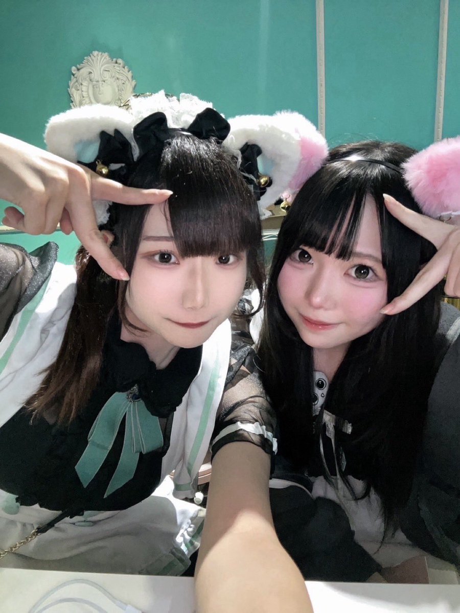 una_rne's tweet photo. 今日は、にゃんにゃん になったよꧦ𐅁𐀸𐋠𛰙᭜𖫴𖫰𖫱𖫳𖫲𖫲𖫳𖫴𖫰𖫱꛰ﯩᩝ︪᭜𖫴𖫰𖫱𖫳𖫲𖫲𖫳𖫴𖫰𖫱꛰ީᩝ𛰚
まいちゃんとのツーショ🎀 https://t.co/ivZNiussLJ