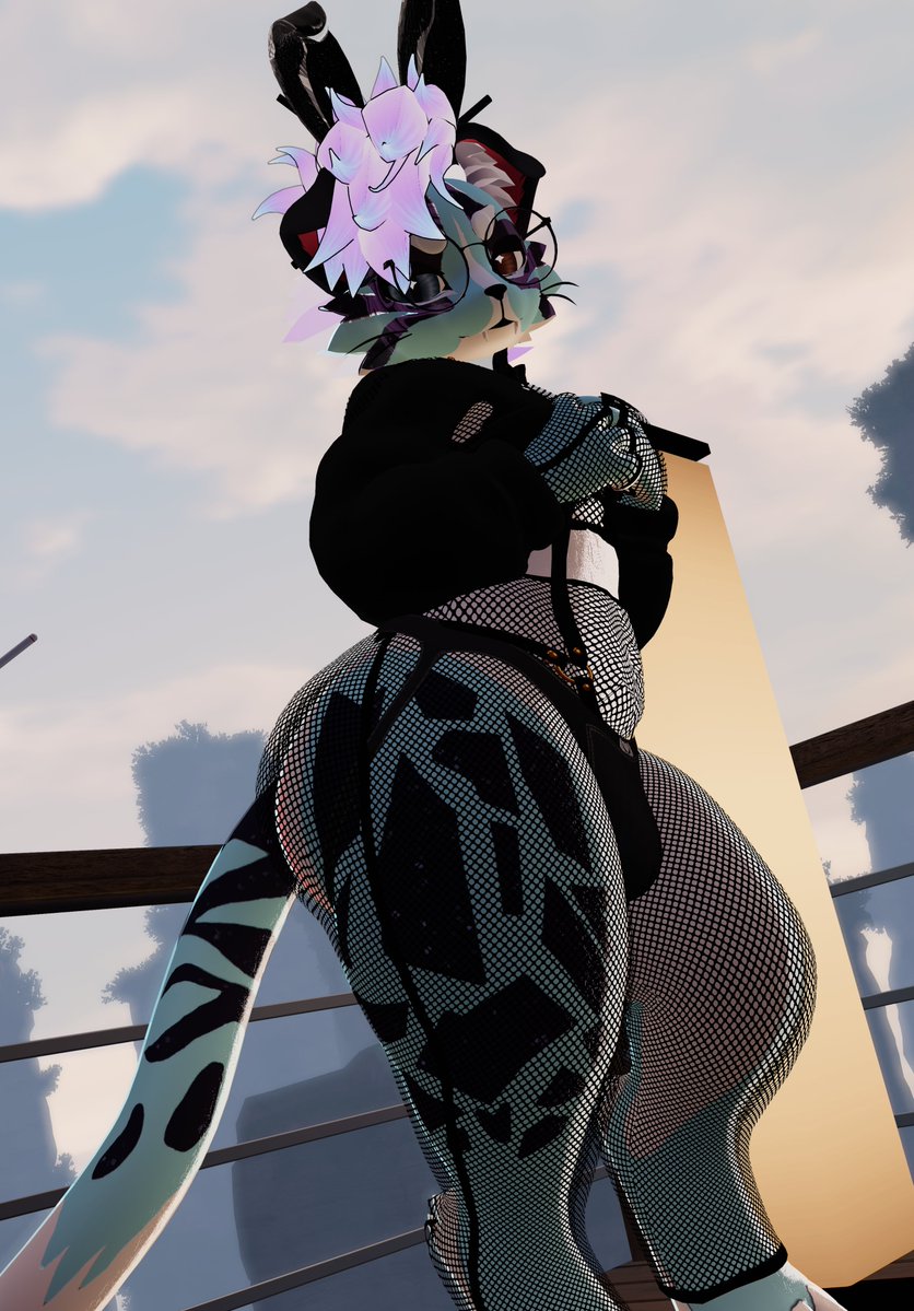 ZaMoxxie's tweet photo. Go ahead. Keep staring. I like the attention.

#mayu #furry #vrchat https://t.co/Xrw5jfl19B