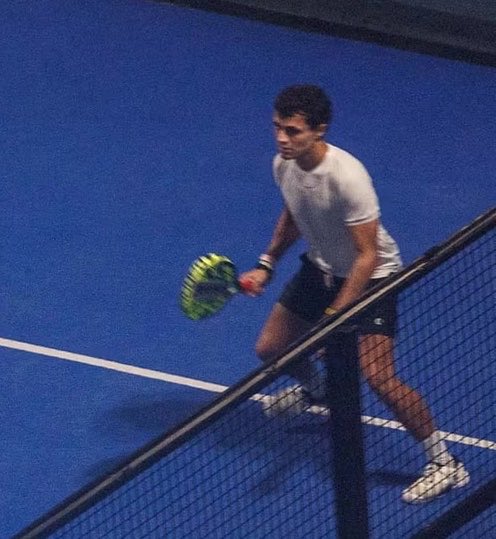 lnfourss's tweet photo. the blob padel racket?🥹🥹 https://t.co/JBmnDbyw79