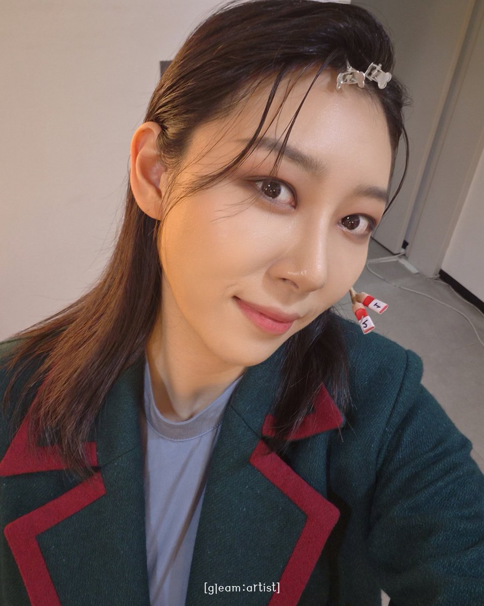 gleamartists's tweet photo. 📷 ʜᴇʟʟᴏ #장보람 
#뮤지컬 #미드나잇앤틀러스 🚪

비지터 役 장보람 배우가
첫공을 잘 올렸습니다💜

“여기 계셨군요, 선생님?
안으로 초대를 좀 해주시겠습니까? 🖤😈💚”

#GLEAMARTIST #JANGBORAM 

2026.10.04 - 11.15
NOL 유니플렉스 1관 https://t.co/hi4ABd58mh