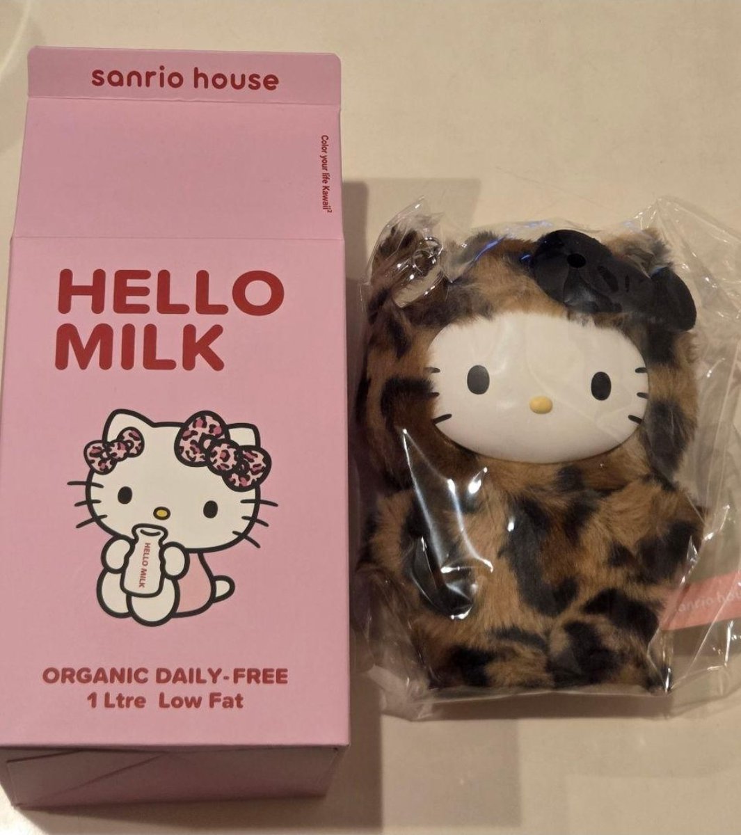 hc8vq's tweet photo. sanrio house サンリオハウス　シークレットコレクション フラッフィー ハローキティ アニマルチャーム 交換

【譲】エスプレッソ
【求】ピーチティー、ベリーチョコレート(もしくはクッキー)

都内手渡し、郵送でも可能です⭕

お心当たりある方はご連絡お願いいたします🙇‍♀️ https://t.co/YzVbmIjZH7