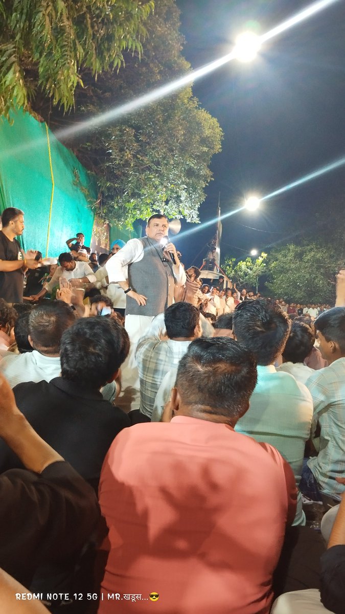 akshay_Boltoy's tweet photo. #MPSC_विद्यार्थी_सत्याग्रह आंदोलनस्थळी आपचे आक्रमक,अन्यायाविरोधात लढणारे खासदार @SanjayAzadSln यांनी उपस्थित राहून पाठिंबा दिला
मनापासून आभार
#विद्यार्थी_एकजुटीचा_विजय_असो
@AamAadmiParty 
@AAPMumbai 
@AAPMaharashtra 
#MPSC https://t.co/OFbi2WyLnX