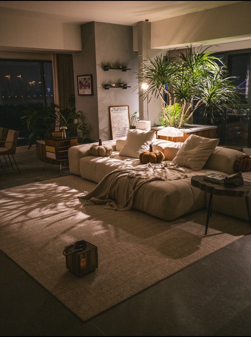 beigecorner97's tweet photo. Nighttime is a Vibe https://t.co/3UyHTYdX0S