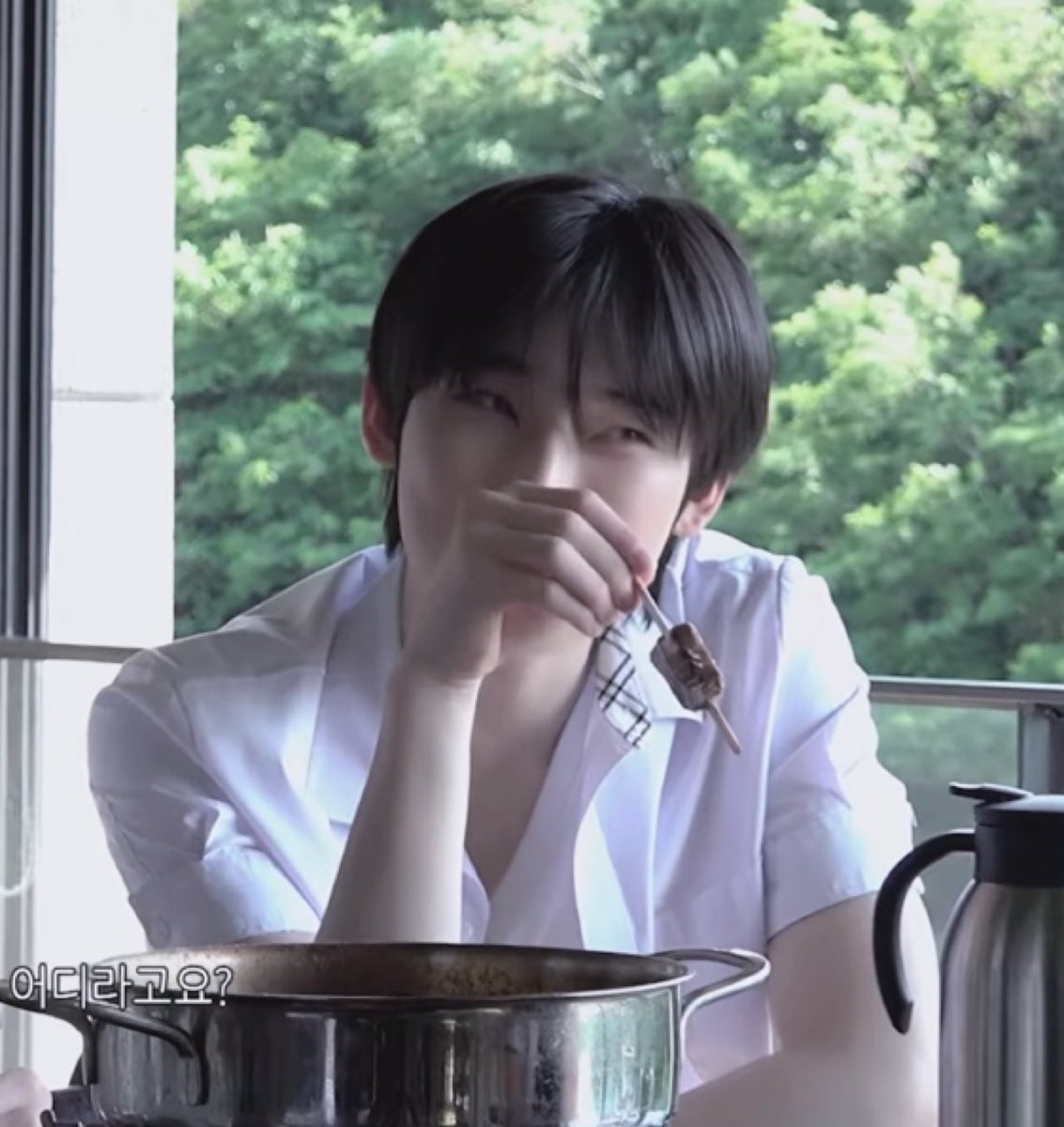 littletwinsj's tweet photo. แล้วผมแคปได้แต่คุณอุ่นมุจุ้ ความน่ารักเกินต้าน 624% https://t.co/4vWhmRAL1G