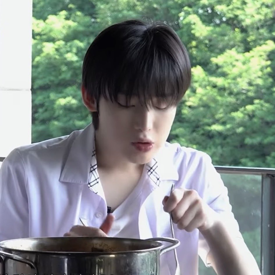 littletwinsj's tweet photo. แล้วผมแคปได้แต่คุณอุ่นมุจุ้ ความน่ารักเกินต้าน 624% https://t.co/4vWhmRAL1G