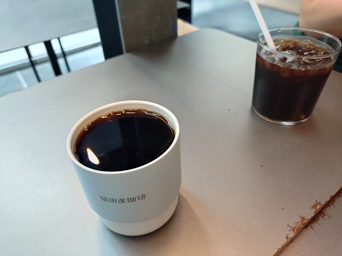 nahoko533's tweet photo. おかわりコーヒーしちゃっておしゃべり。 https://t.co/wFs47jKQUY
