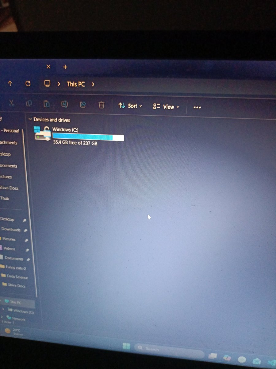 ShivaKumar9158's tweet photo. Can anyone tell me some ways to clear unwanted files and data to save some storage 

#storagev #laptop #ssd #drive #data https://t.co/yswizKvr8F
