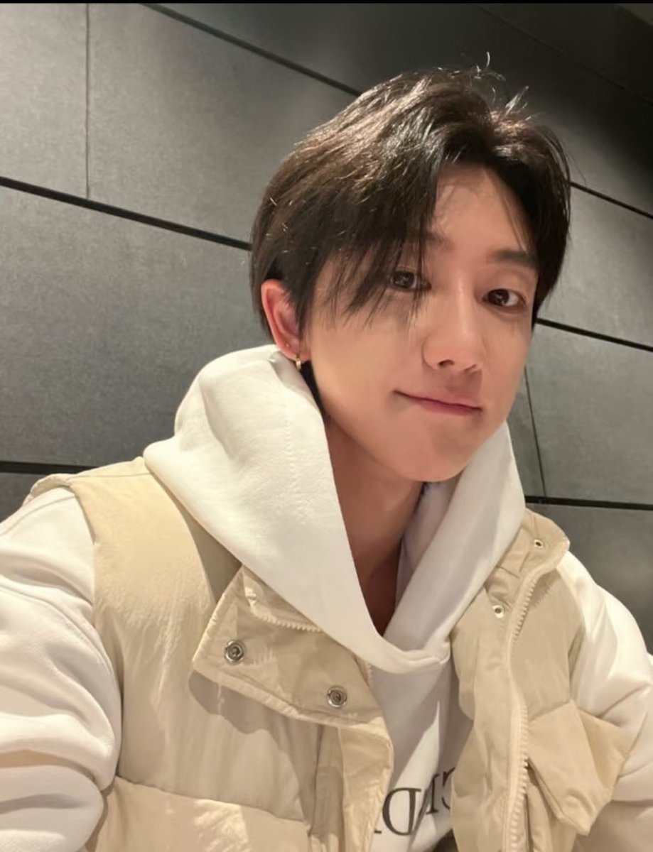 datespring8's tweet photo. 항상 이렇게 귀엽다면 어떻게 해야 할까요ദ്ദി(˶>𖥦<˶)✧ https://t.co/3xCELBPX23