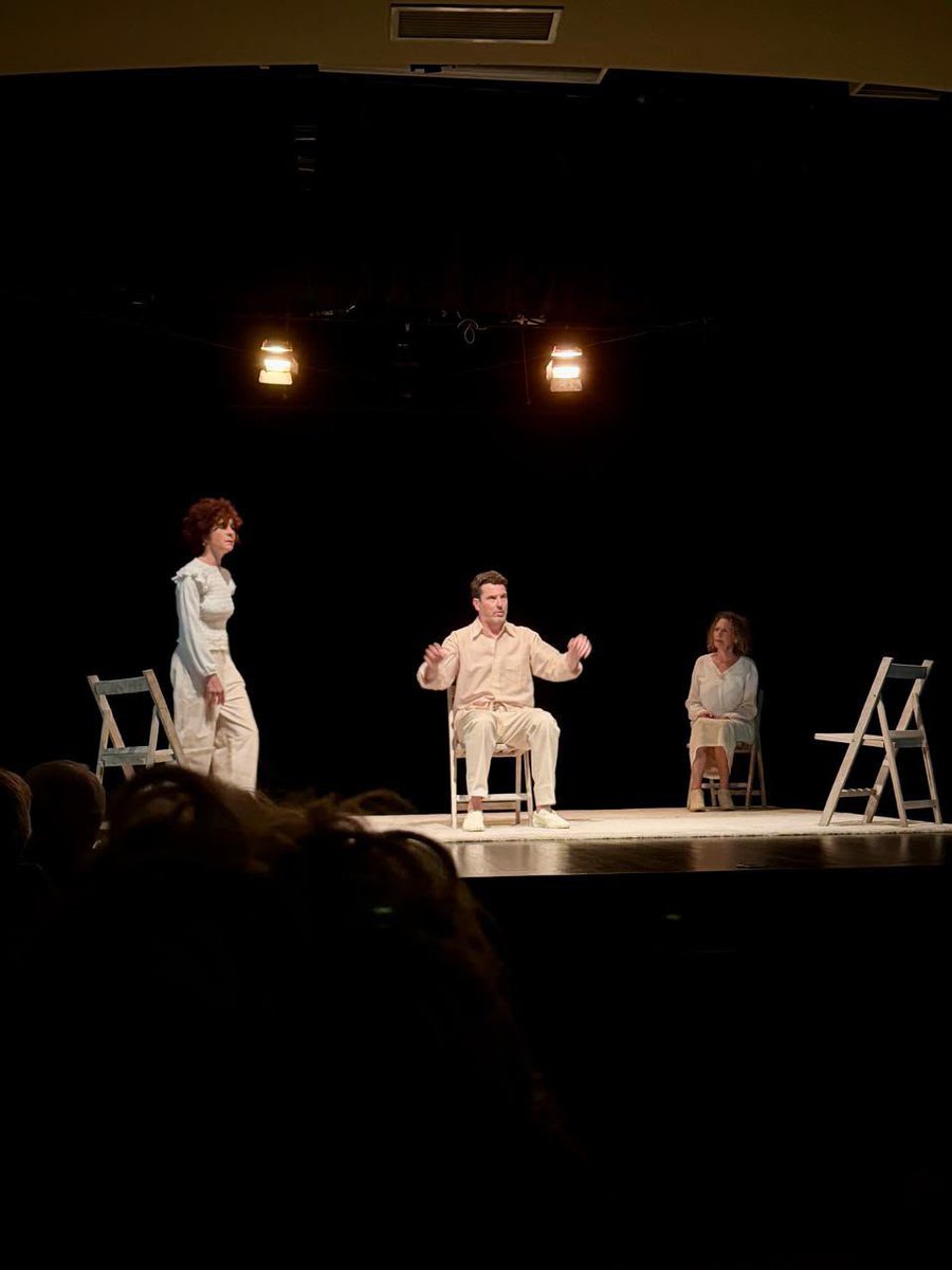 DobleSentidoPro's tweet photo. ¡GRACIAS a tod@s por este fin de semana disfrutón con ANONIMATO! 🫶🏼 #Celcit 

Qué bien se está cuando un@ hace lo que más le gusta... 😍

#teatro #madrid #almagro #clm #doblesentidoproducciones https://t.co/9mBq2SR7ko
