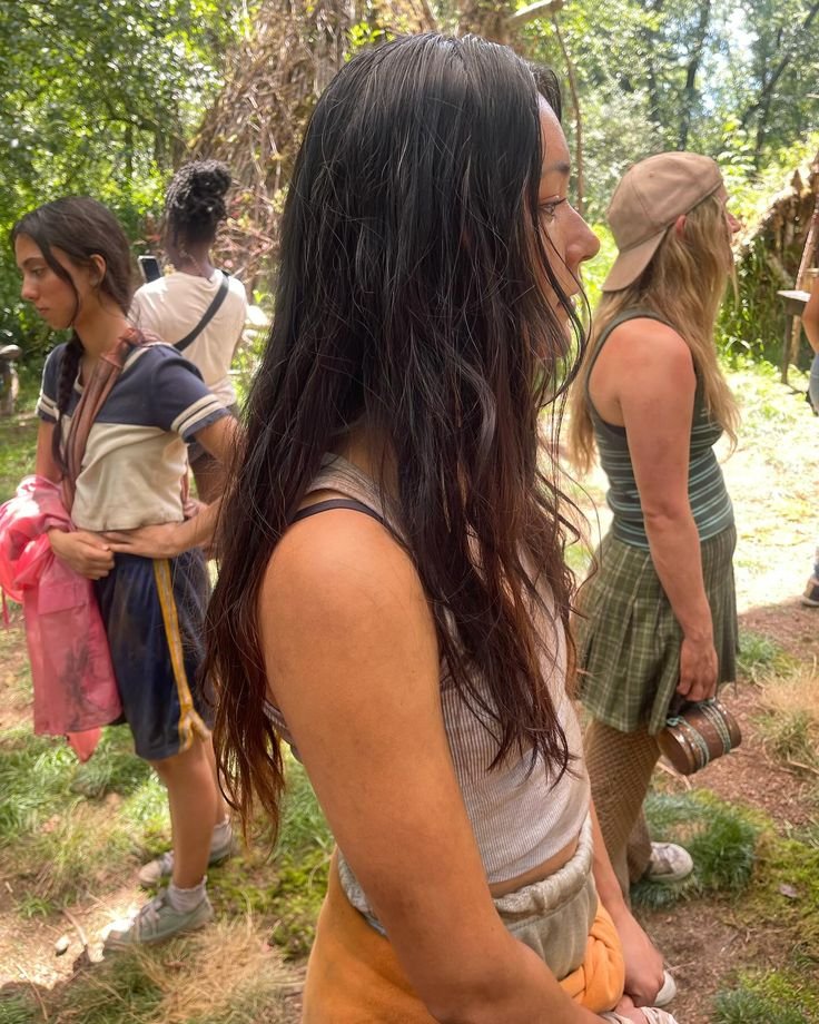 fawnibarra's tweet photo. how are you in the middle of the wilderness and still serving like this https://t.co/z8xdgPKzxA