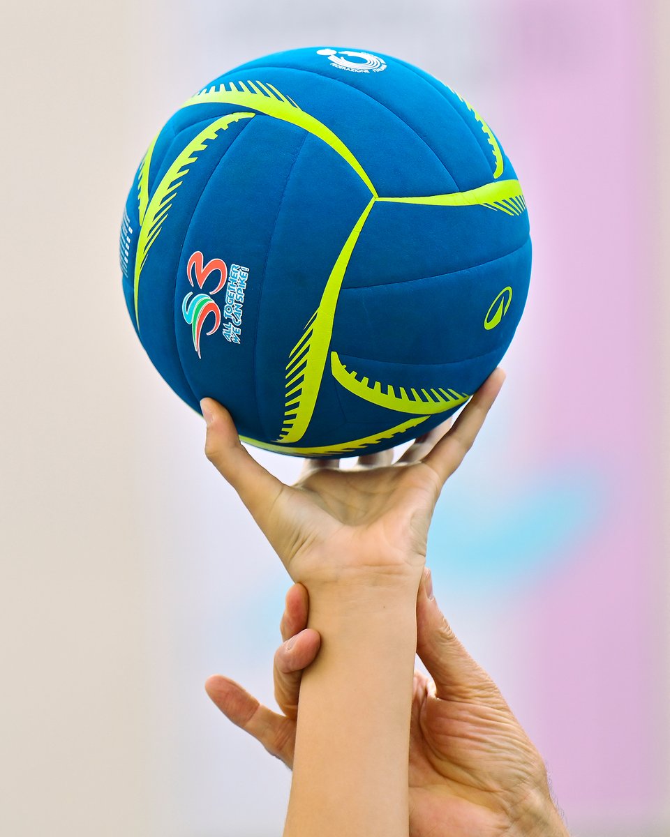 Federvolley's tweet photo. 🏐🇮🇹 #VolleyS3 a Bari tra inclusione e divertimento abbiamo vissuto la pallavolo attraverso una formula semplice e immediata: le reti abbassate e il gioco al centro dell’esperienza.
📷 News e gallery al link:
https://t.co/smfuLBdMIs https://t.co/175zHz8Tgc