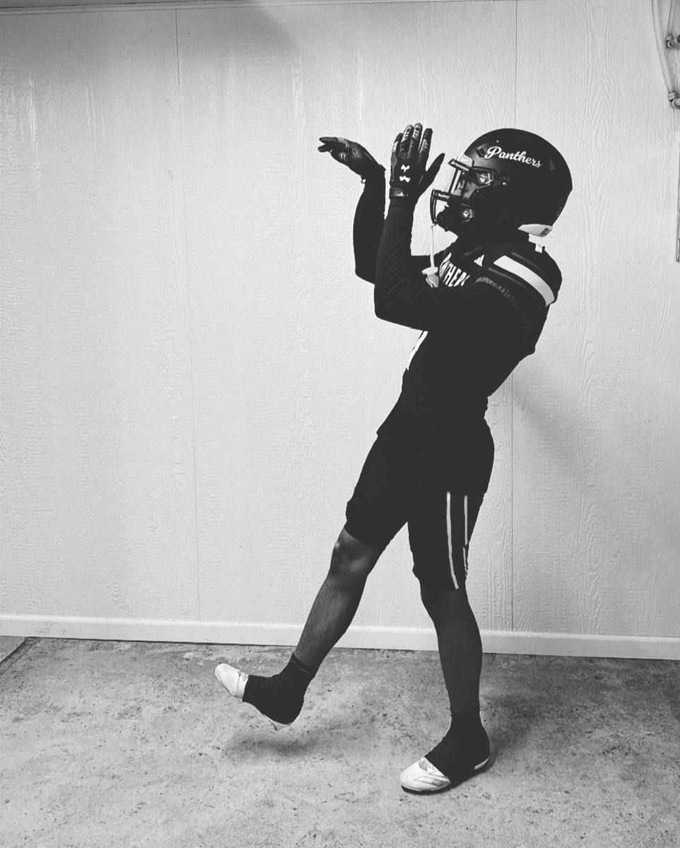 Jaythelemaque's tweet photo. STUDENT ATHLETE https://t.co/kFLsKR7dMn