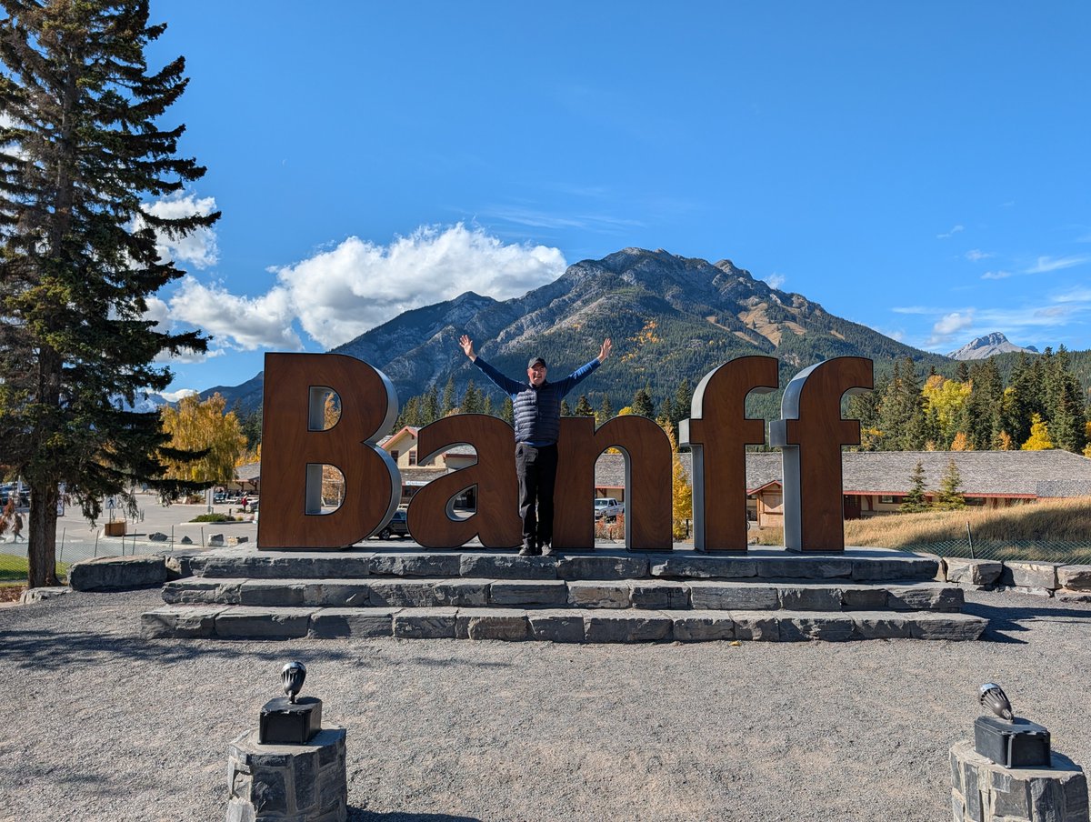 theVPNbloke's tweet photo. Helllloooo Banff!
#CanadaBaby! https://t.co/du2PCNTyII