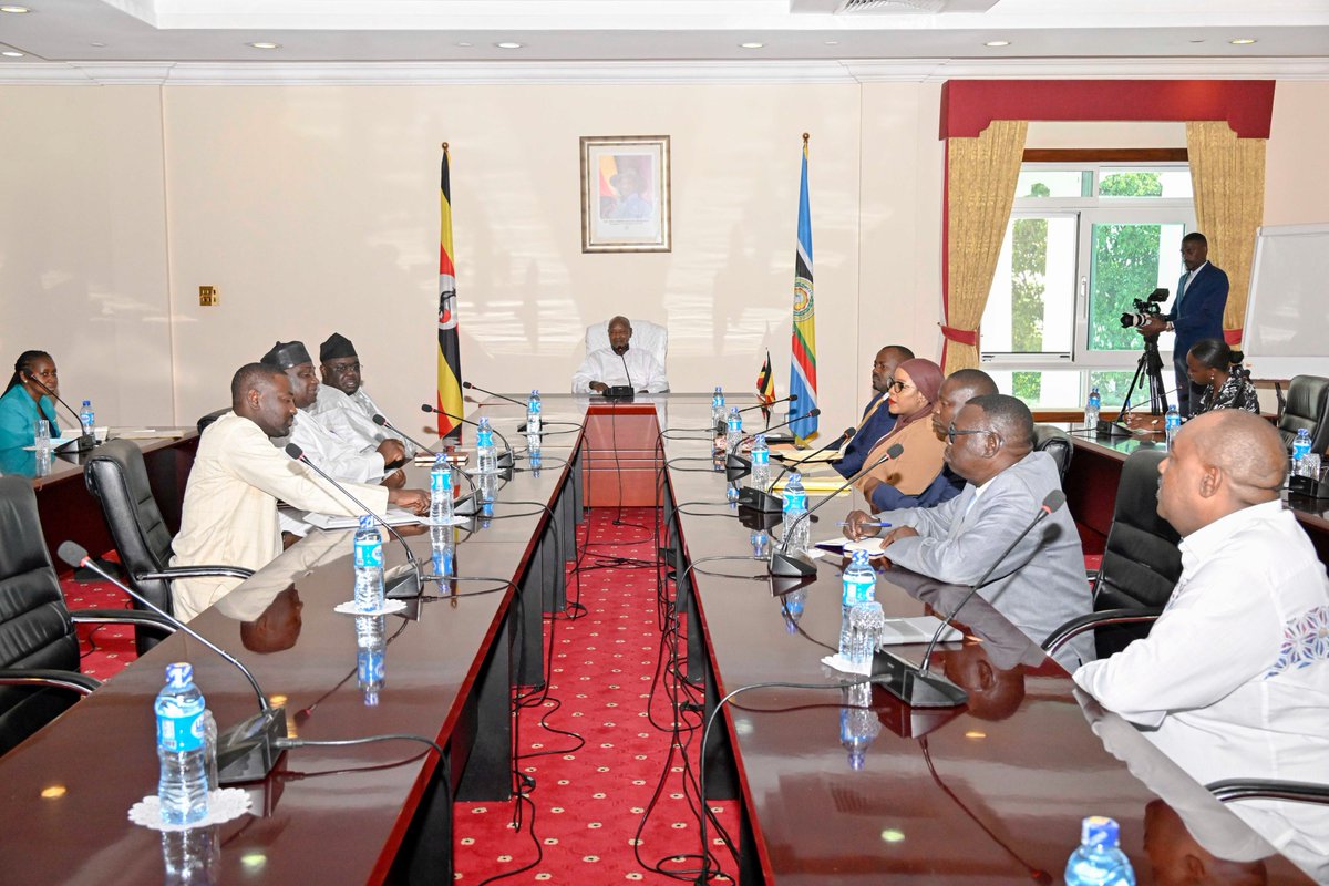 KagutaMuseveni's tweet photo. I met Dr. Abbas A. Waziri  from Nigeria, at State House Entebbe. We discussed investments in cement manufacturing and minerals, as well as exporting our Ankole cattle and dairy products to Nigeria. Africa must produce, add value and trade more with itself. I welcome him. https://t.co/yDo41PF3fx