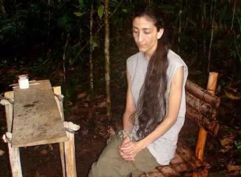 c0lombiaderecha's tweet photo. “Las FARC te trataron bien, si te adelgazaste fue porque tu misma decidiste NO comer”

JEP https://t.co/POYGYkGibe