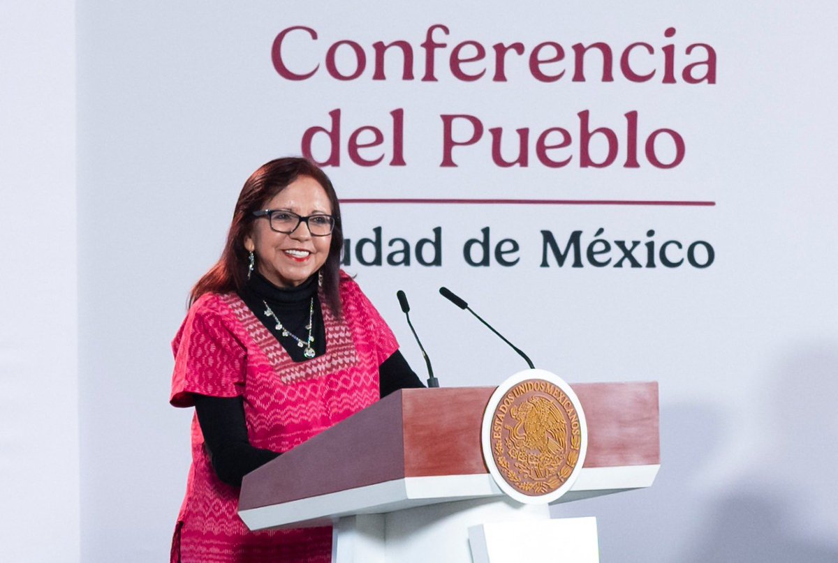 Letamaya's tweet photo. Durante la #MañaneraDelPueblo de la presidenta @Claudiashein presentamos los avances del programa #SaludCasaPorCasa. Hasta hoy los servidores de la salud han realizado más de 27 millones de visitas domiciliarias a personas adultas mayores y con discapacidad, brindando atención cálida, oportuna y cercana.

#SaludCasaPorCasa lleva #justicia y #bienestar a los hogares mexicanos, previniendo y atendiendo enfermedades; ahora la atención médica se fortalece con los consultorios de atención primaria que serán instalados a lo largo del país. 

#Bienestar es #Salud. ❤️🩺

@Valencia_Guzman