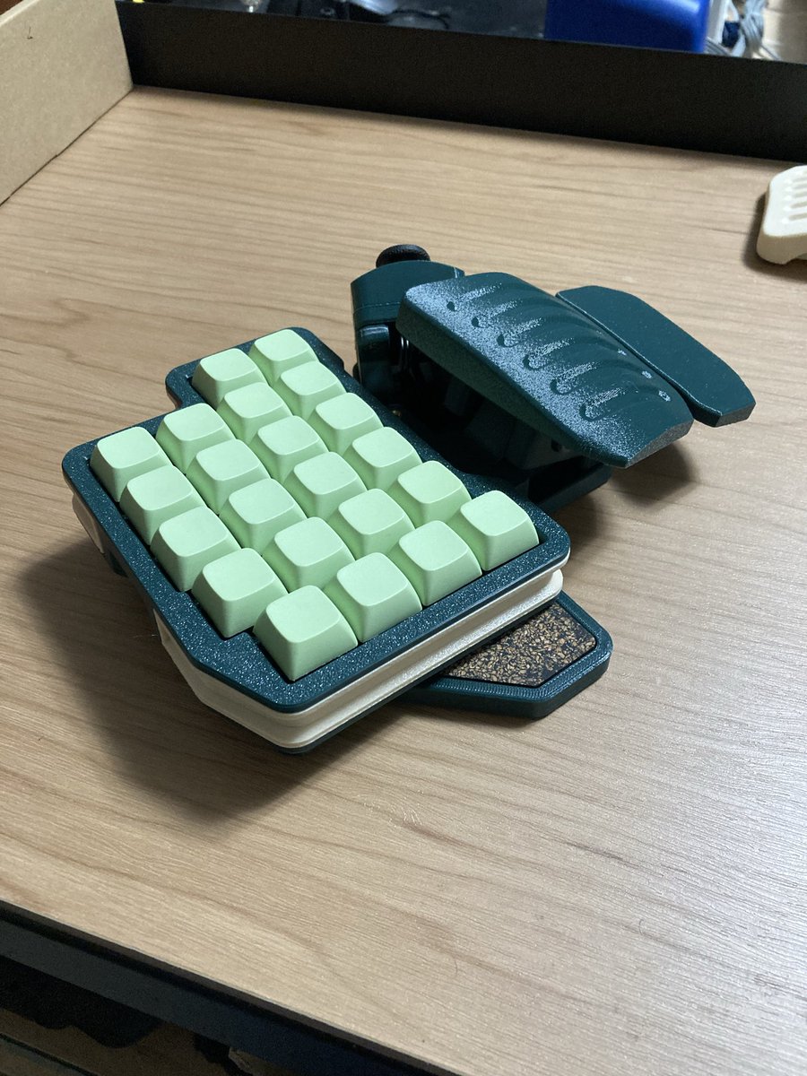 VWiscow's tweet photo. Like and retweet on 10/9 to be entered to win a free Necro GP! Excited to start selling these as soon as I finish the last few tweaks to make them fully home-serviceable / printable. https://t.co/0W0tLL9H9R
