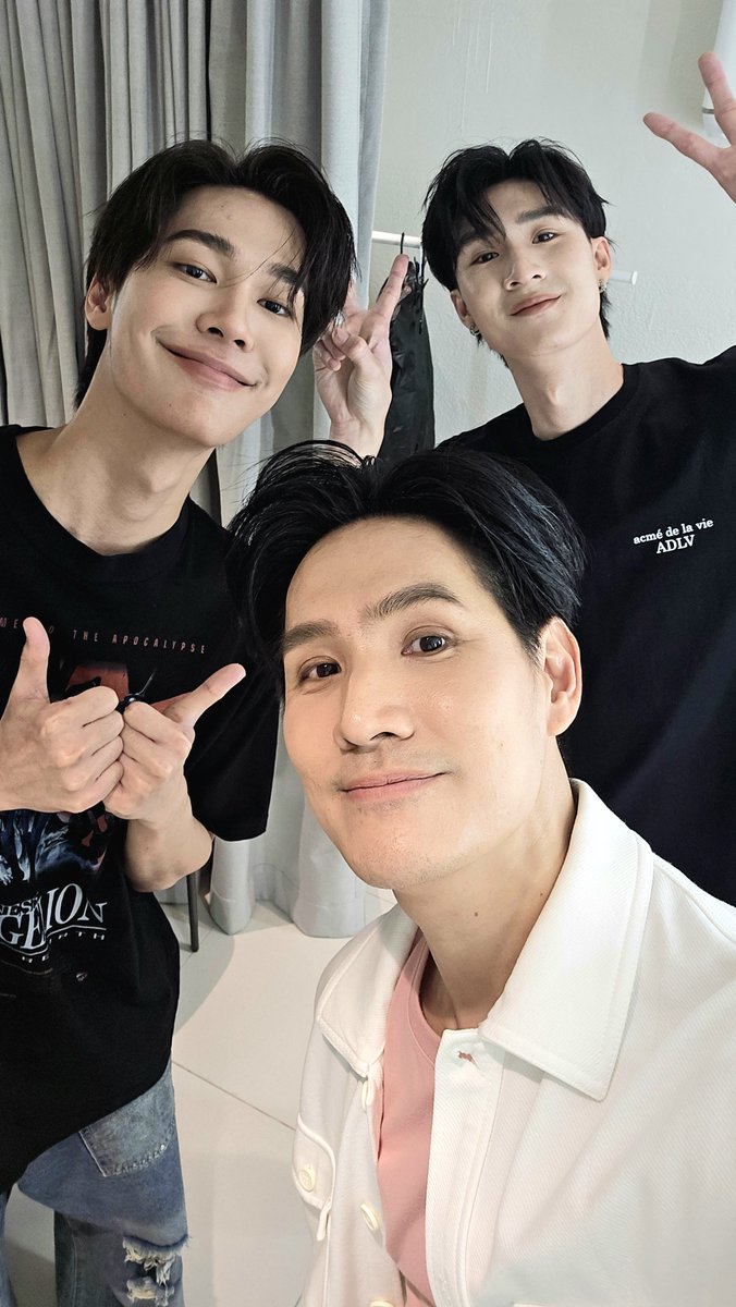 artKrittanutt's tweet photo. ดิวธี ปฟก. (แปรงฟันกัน)  @dew_jsu @vitheepanich 🪥🦷

ขอบคุณ @Salz_thailand @SystemaThailand @topsthailand และแฟนๆ #ดิวธี ทุกคนด้วยครับ 🤎💙

DEWTEE X SALZ SYSTEMA AT TOPS

#SalzSystemaxDewTee 
#Dewtee  
#dew_jsu #tee_vtp https://t.co/mj0Fn0WHoE