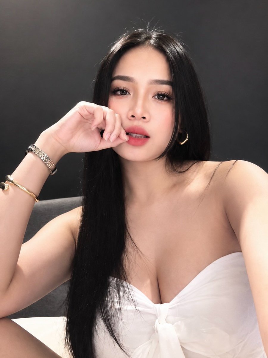 liuweiH's tweet photo. untuk hari ni  ya sayang🥰

#availbekasi
#bobekasi
#includebekasi 
#VCS https://t.co/7ZZllmbO5n