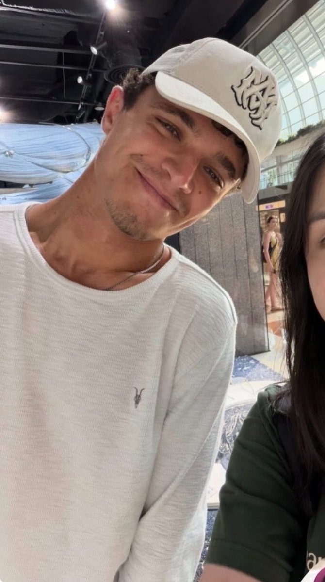 ln4norris's tweet photo. he's so cute 🤍 https://t.co/J5wF0woGP2