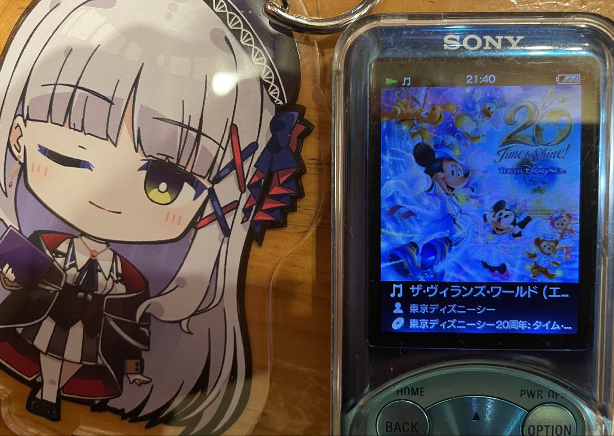 sensyubouei's tweet photo. 「ヴィラン」というワードを認識したのは、ディズニーきっかけだったかしら。

というわけで、#推心ラジ の今月のトークテーマに合わせて、お気に入りのヴィラン曲？を中心に作業用BGMにするなど。
ハロウィン🎃も近いですからね〜
 #ねぇシェリーこっち向いて https://t.co/RDeLbXvNoD