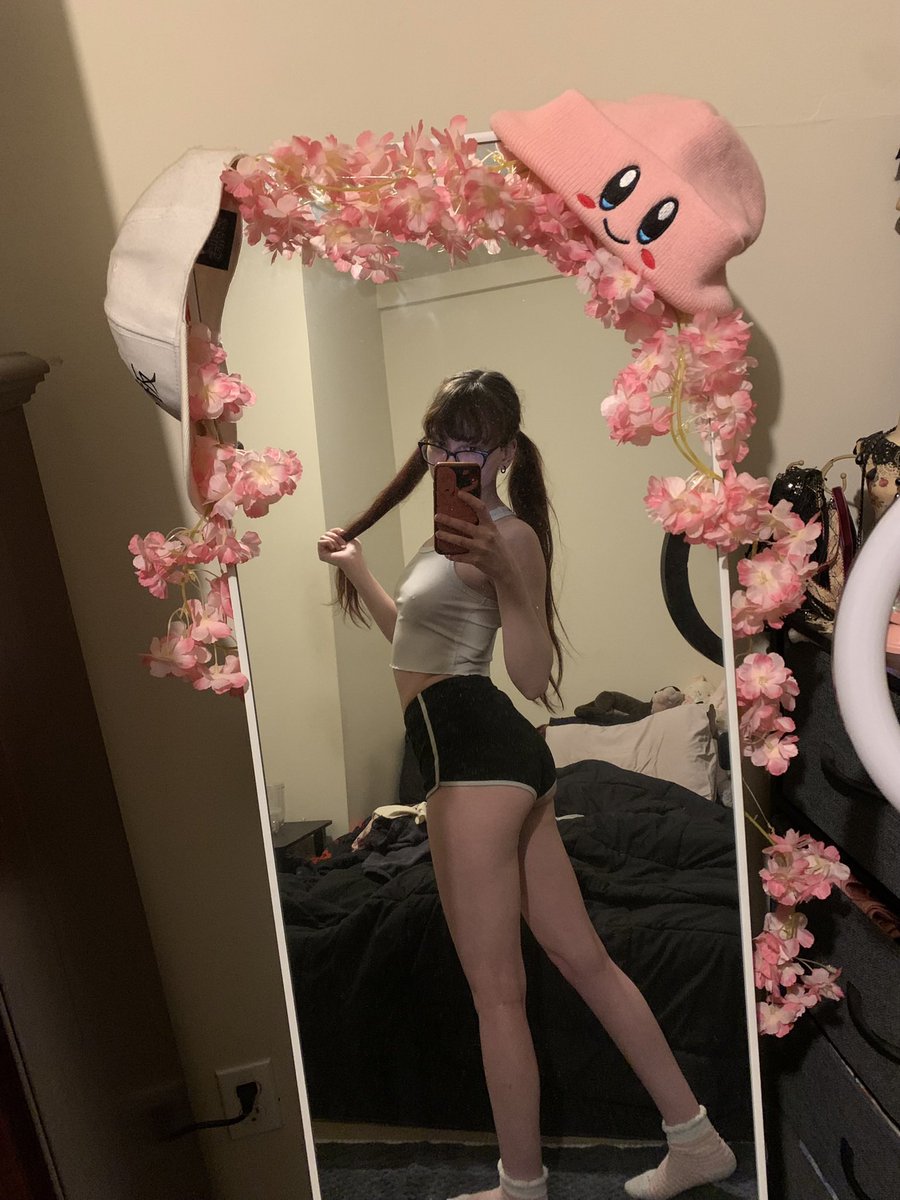 mxmoxxi's tweet photo. Need to be pounded until I cry https://t.co/jEO45t4zw4