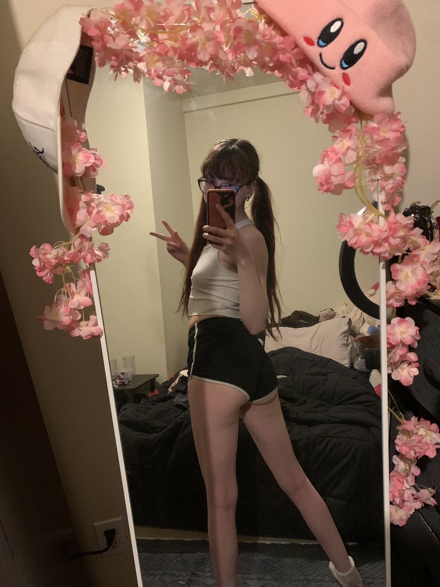 mxmoxxi's tweet photo. Need to be pounded until I cry https://t.co/jEO45t4zw4