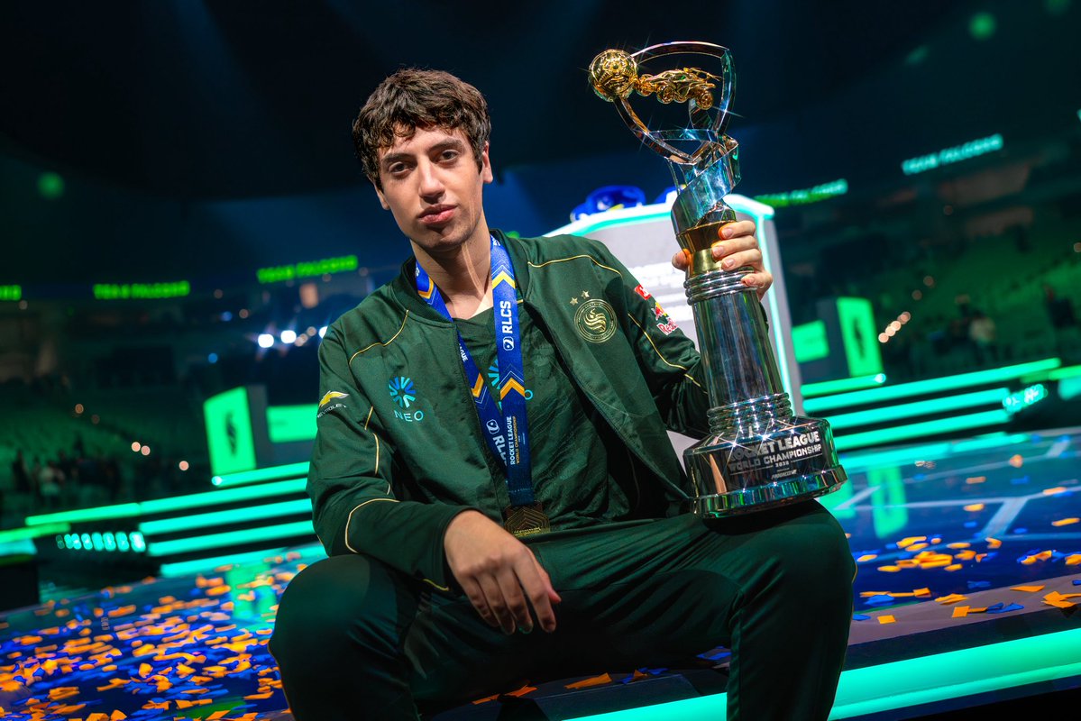 RLEsports's tweet photo. happy birthday @dralii897 🐐 https://t.co/3Wu9wueybQ