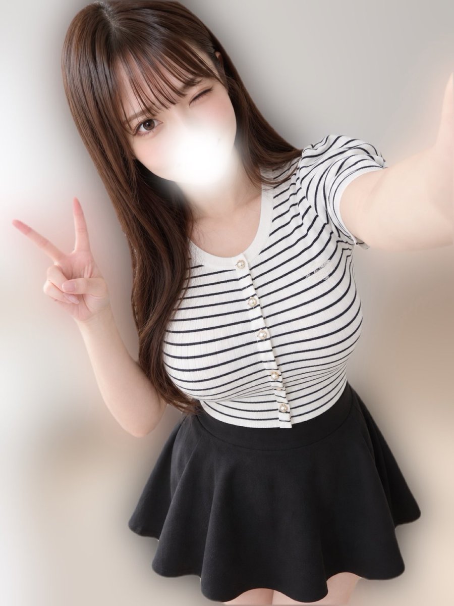 mio_daodaon's tweet photo. 優しい男性に質問です。

横ボーダーの服は太って見えるっていうけど、やっぱりこれだと恋愛対象にならない??

大丈夫だよっていう人は「🙆‍♂️」で反応してくれると喜びます💓 https://t.co/BzkGCsAF8a
