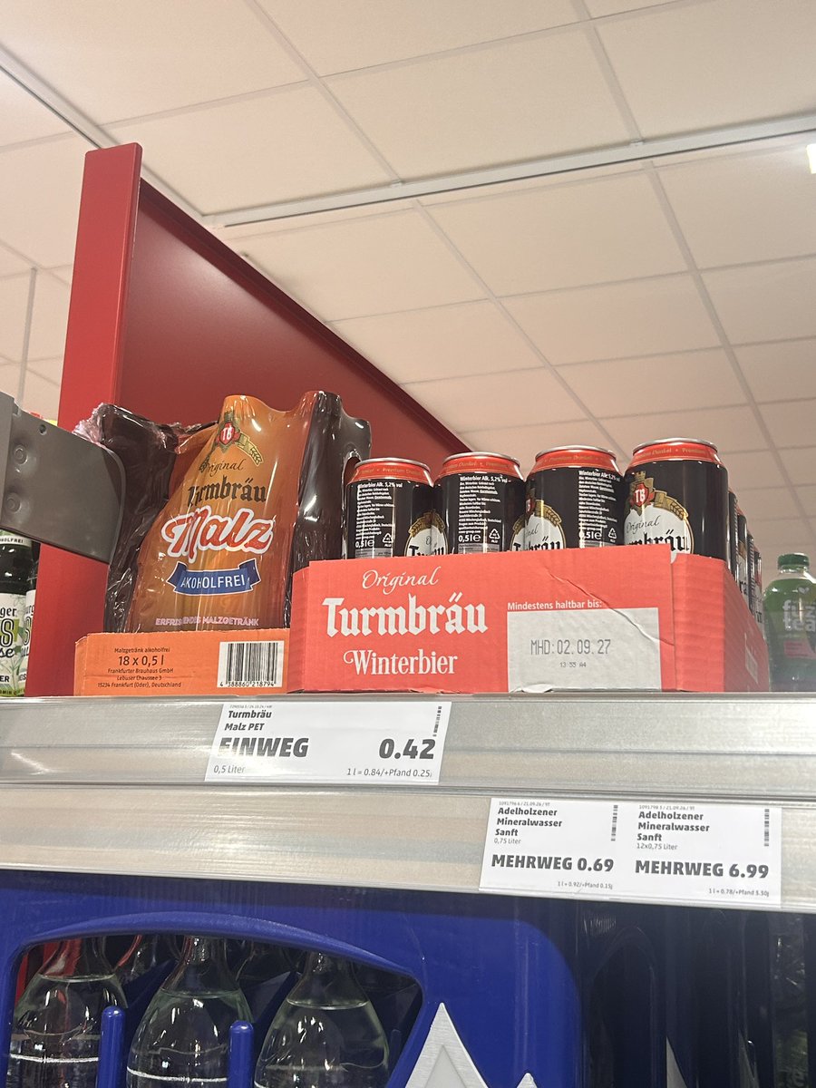 Huipailemannn's tweet photo. chicas una lata de birra $700 pesos kee https://t.co/nJauzYNQBH