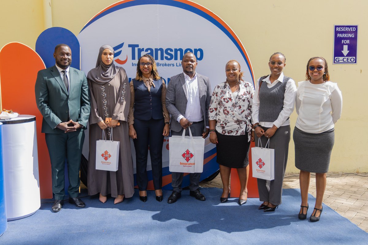 AAR_Insurance's tweet photo. Some cake, beautiful gifts and a whole lot of appreciation. 🎂🎁🧡

We paid our partners at Transnep Insurance Brokers a visit to celebrate the people and partnerships that help us keep going #TheExtraMile.

Because great service is even better when it is powered by strong partnerships.

At AAR, #HukuTunajiTumAAR.

#CustomerServiceWeek2026 #AARInsurance