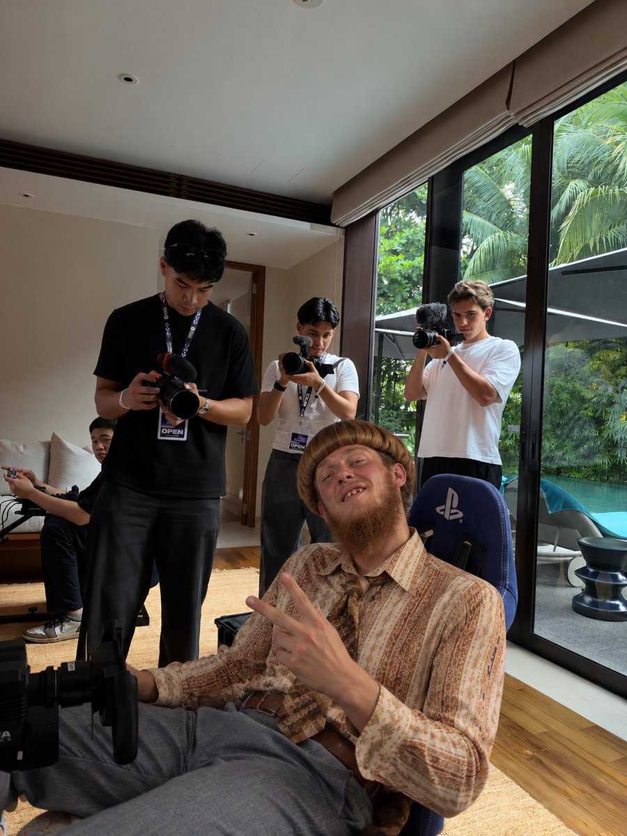 RealGabeItch's tweet photo. showing the drillas how its done @fomo https://t.co/kd2sAjDDgL