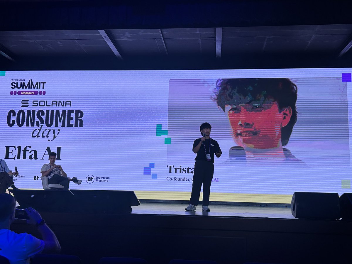 decircusmaster's tweet photo. That is my boss 🫡

Thank you @SolanaSummitOrg for giving us the opportunity

Also super love how our whole team showed up to support the the talk and each other so we can represent elfa as a team :’) https://t.co/tmvuoUc1gF