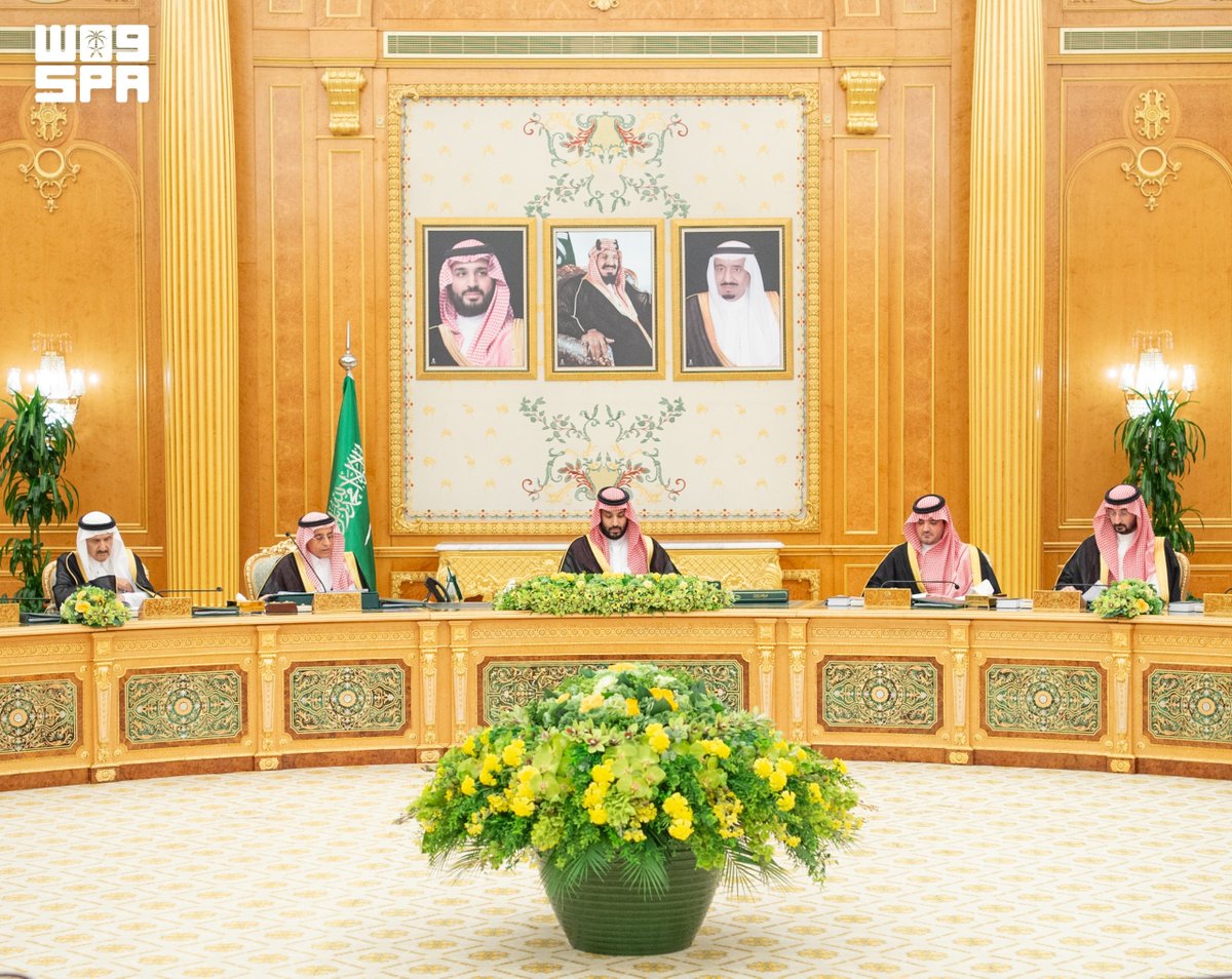spagov's tweet photo. #مجلس_الوزراء يؤكد إثر متابعته التطورات الإقليمية؛ دعم المملكة العربية السعودية الكامل لمجلس القيادة الرئاسي والحكومة الشرعية والشعب اليمني الشقيق؛ لإنهاء الانقلاب في هذا البلد العزيز واستعادة الدولة ومؤسساتها من ميليشيا الحوثي الإرهابية التي اختارت التصعيد العسكري نهجًا بديلًا عن السلام، والإمعان في تعميق المعاناة الإنسانية والاقتصادية لليمن وشعبه الشقيق، والاستمرار في تهديد المنطقة وحركة الملاحة في جنوب البحر الأحمر ومضيق باب المندب.
#واس