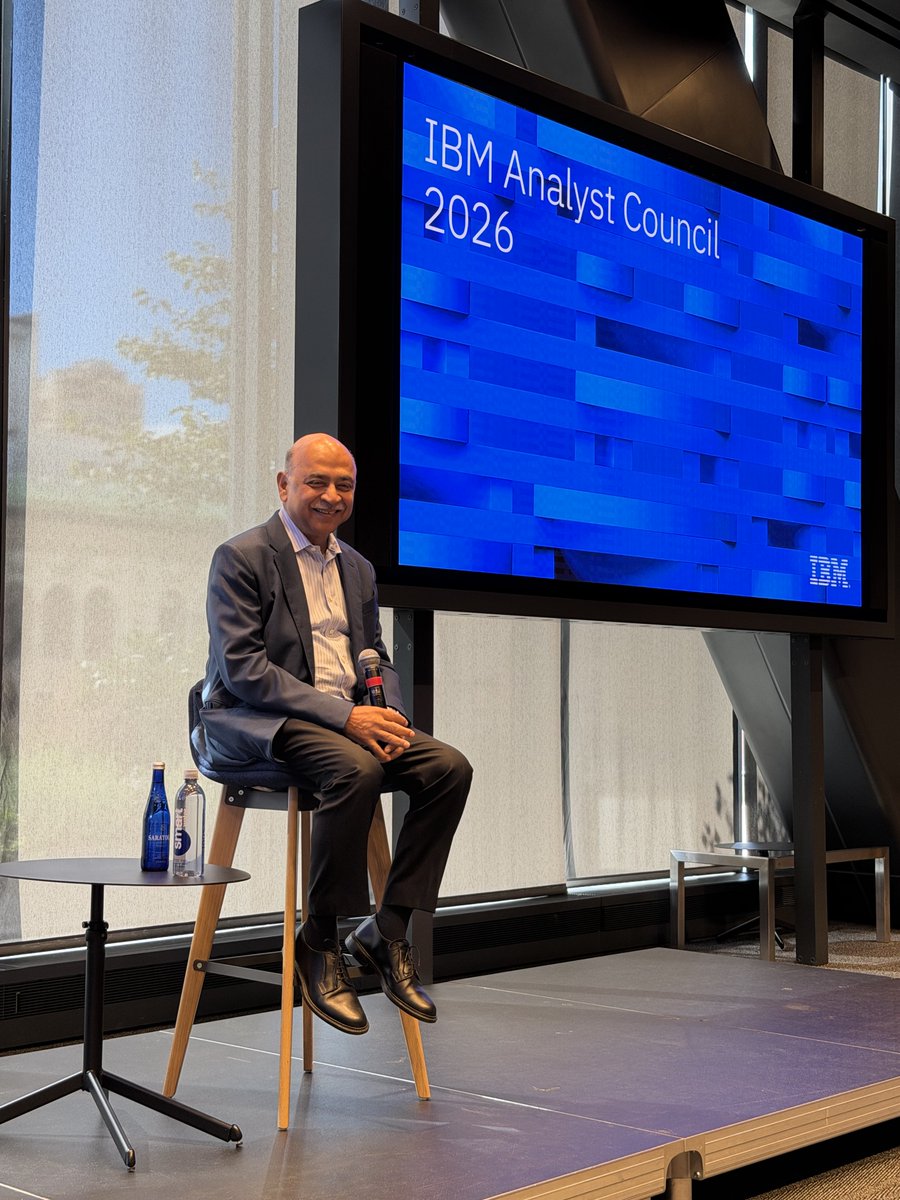 tcrawford's tweet photo. Always a treat to get time with @IBM CEO @ArvindKrishna and hear his perspective on a wide range of topics. Arvind is a class act and master at the AMA.

#CIO #CEO #IBMAnalystCouncil https://t.co/cgcOIjdVCB