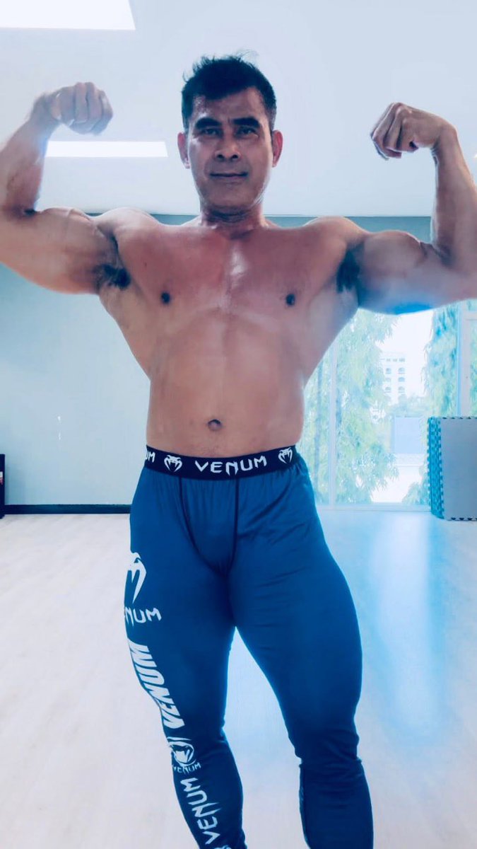 CharlyJame97's tweet photo. My hot and handsome daddy has very big dick and hot ass fuck💋🍑🫦 Contact admin for watch his full video https://t.co/tf7eSjJETd
Preview group: https://t.co/4ePlJUiBQE https://t.co/btHieLFF63